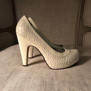 Worn once - miss me - off white heels - size 8